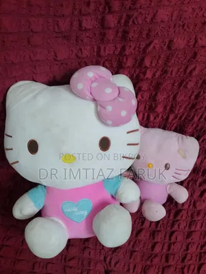 2 Hello Kitty Dolls