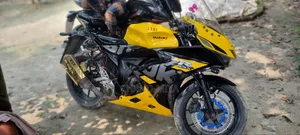 Suzuki GSX-R150 2022 Yellow