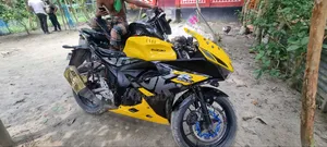 Suzuki GSX-R150 2022 Yellow