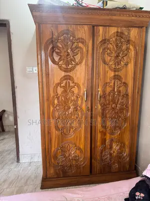 Carved Hill Teak Wooden Almirah – Used for Only 6 Months