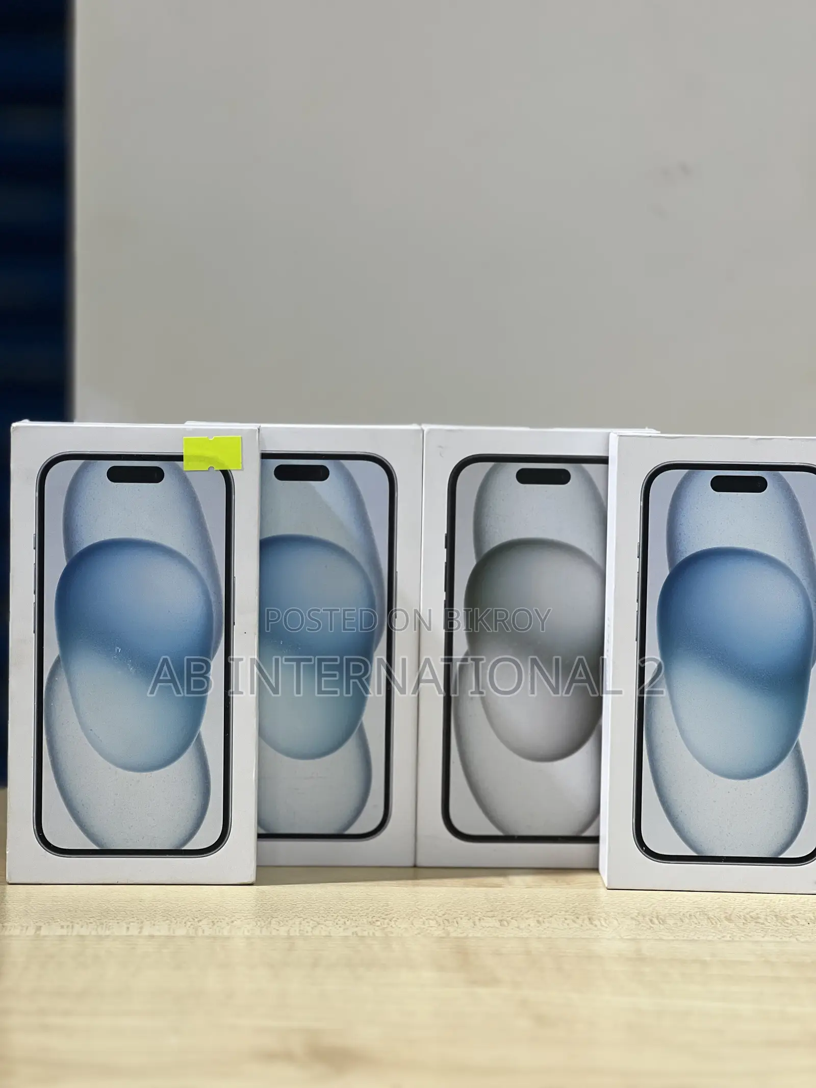 New Apple iPhone 15 128 GB Blue