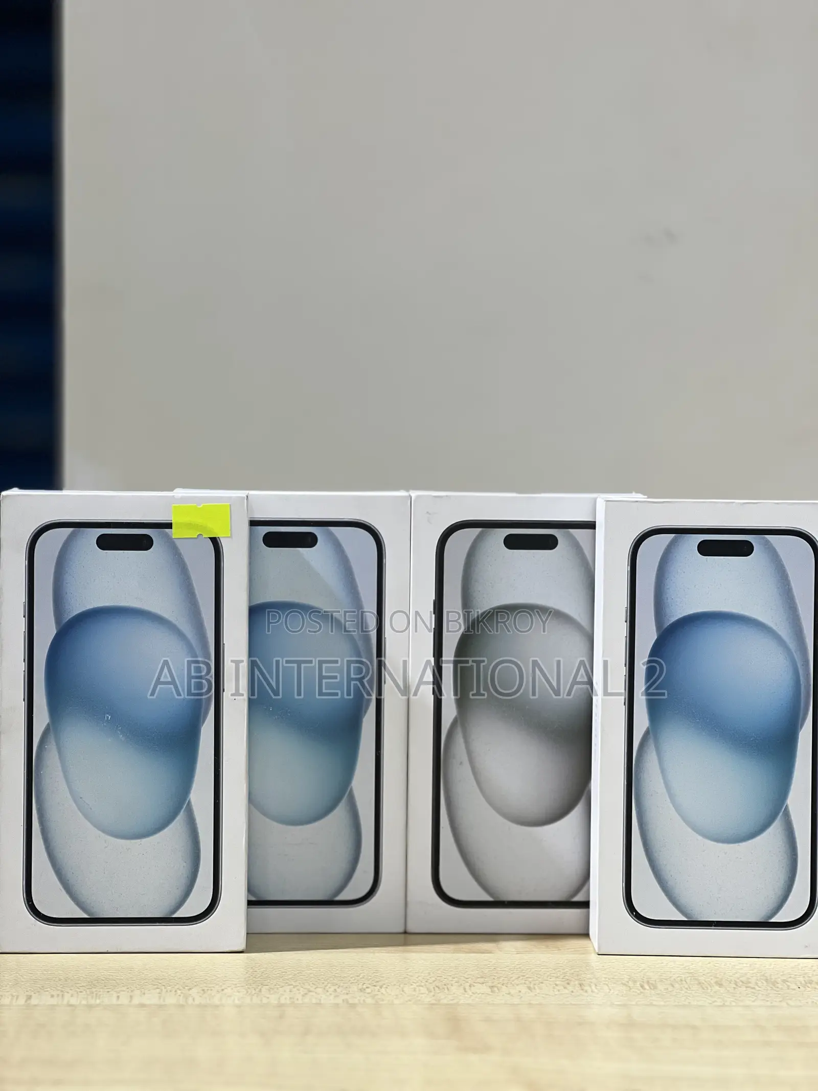 New Apple iPhone 15 128 GB Blue