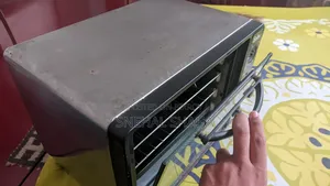 Sebec Electric Oven – Fully Functional Clean (Heats Fast)