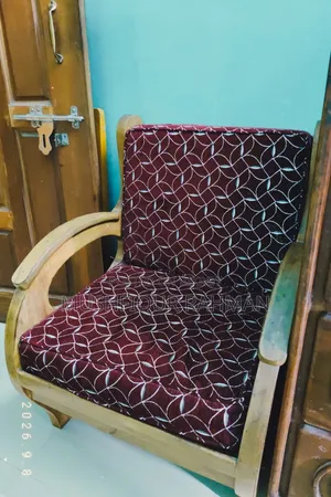 সেগুন কাঠের সোফা