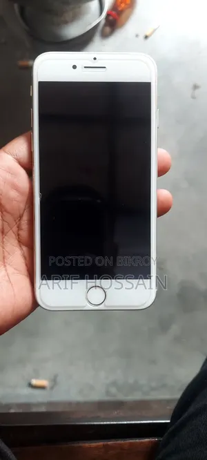 Apple iPhone 8 64 GB White