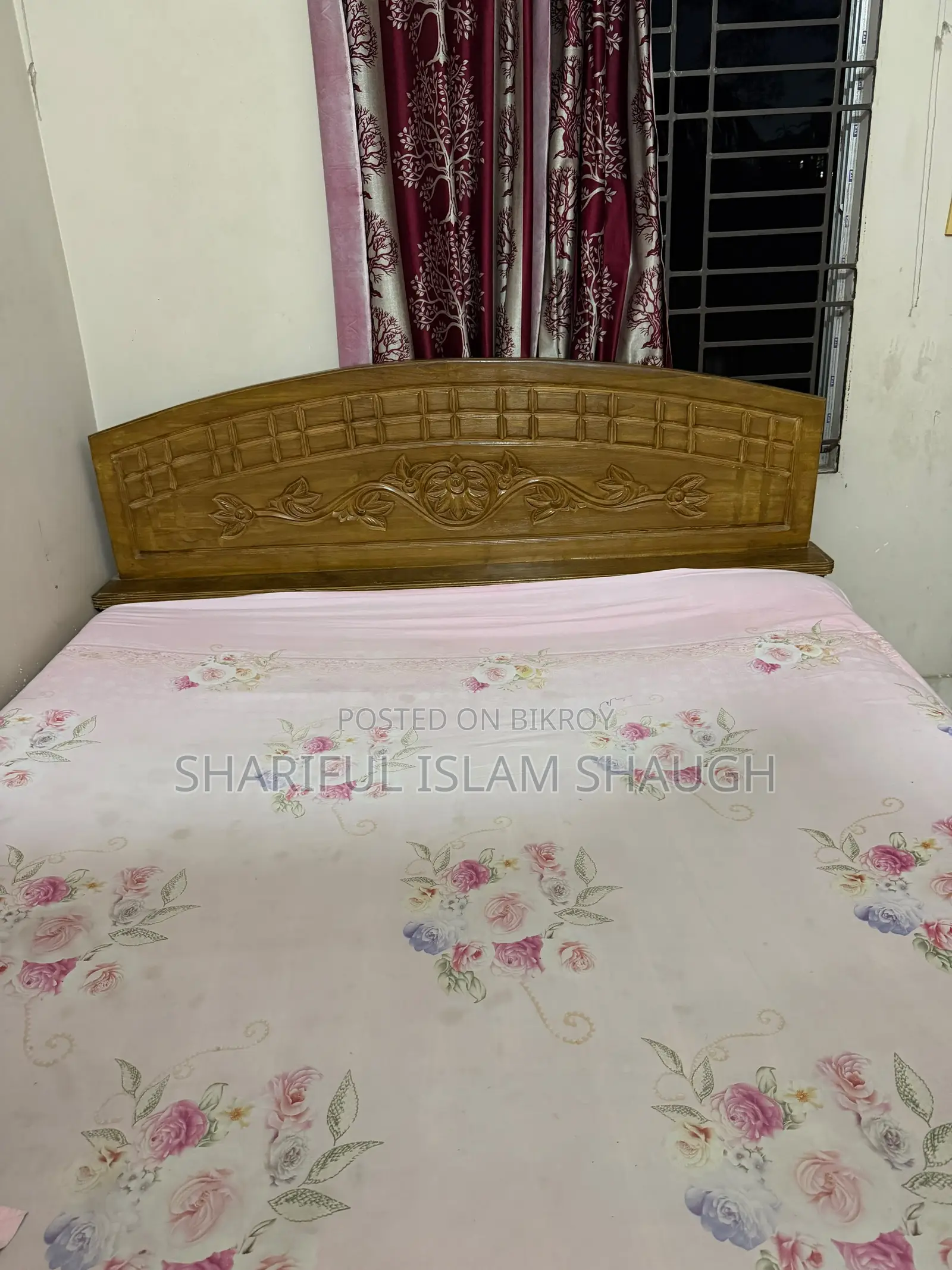 মজবুত কাঠের খাট + বড় জাজিম ও তোষক সেট – মাত্র ৬ মাস ব্যবহৃত
