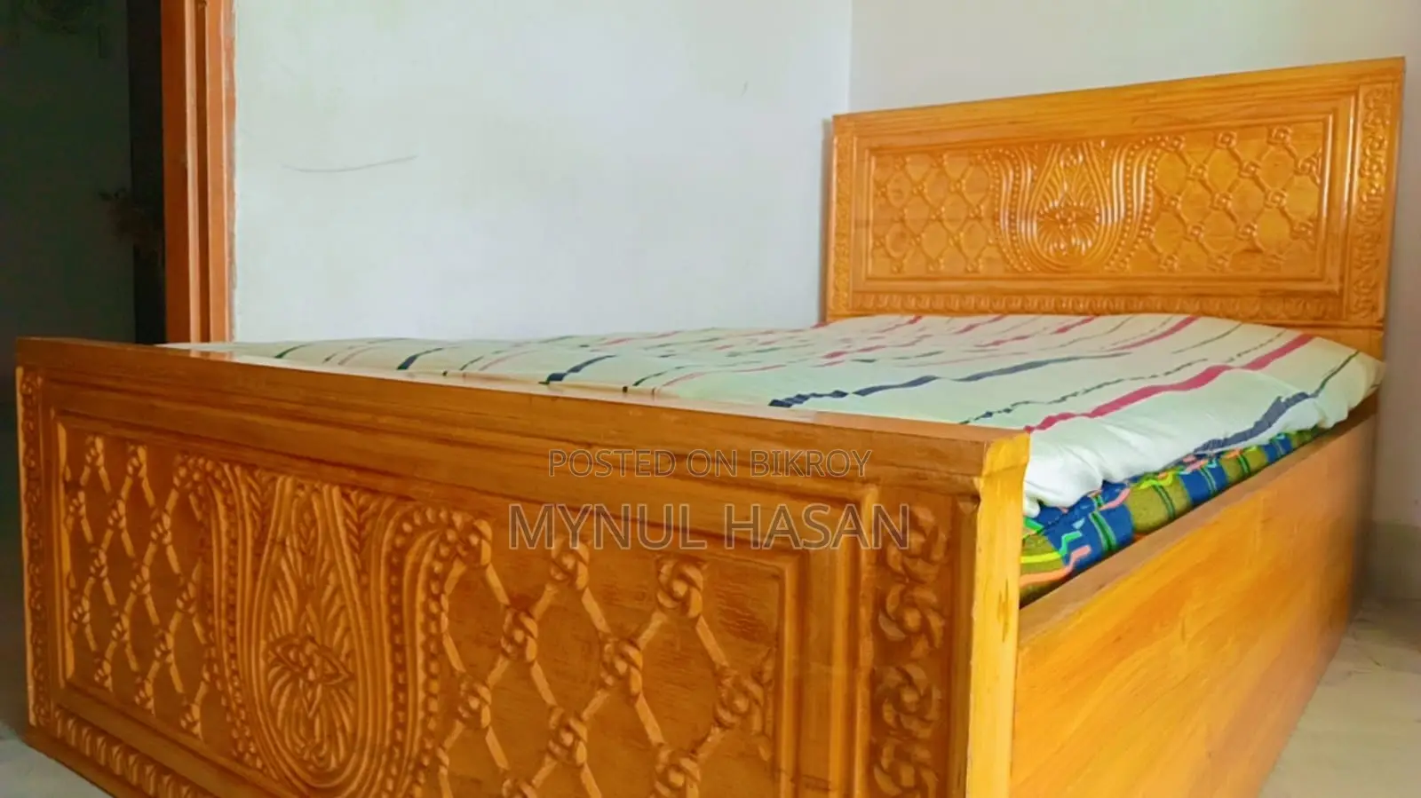 সেগুন কাঠের বক্স খাট। ৭/৪ ফিট