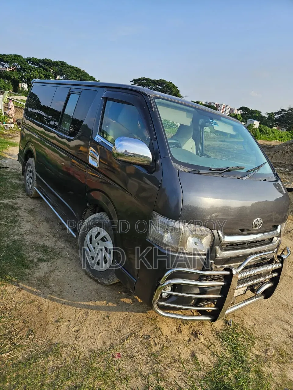 Toyota HiAce 2004 Grey
