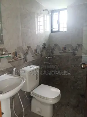 বসুন্ধরায় বিক্রয়ের জন্য ৪ বেডরুমের অ্যাপার্টমেন্ট