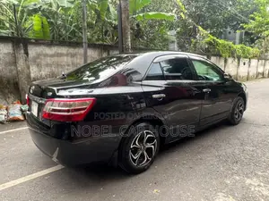 Toyota Premio 2011 Black