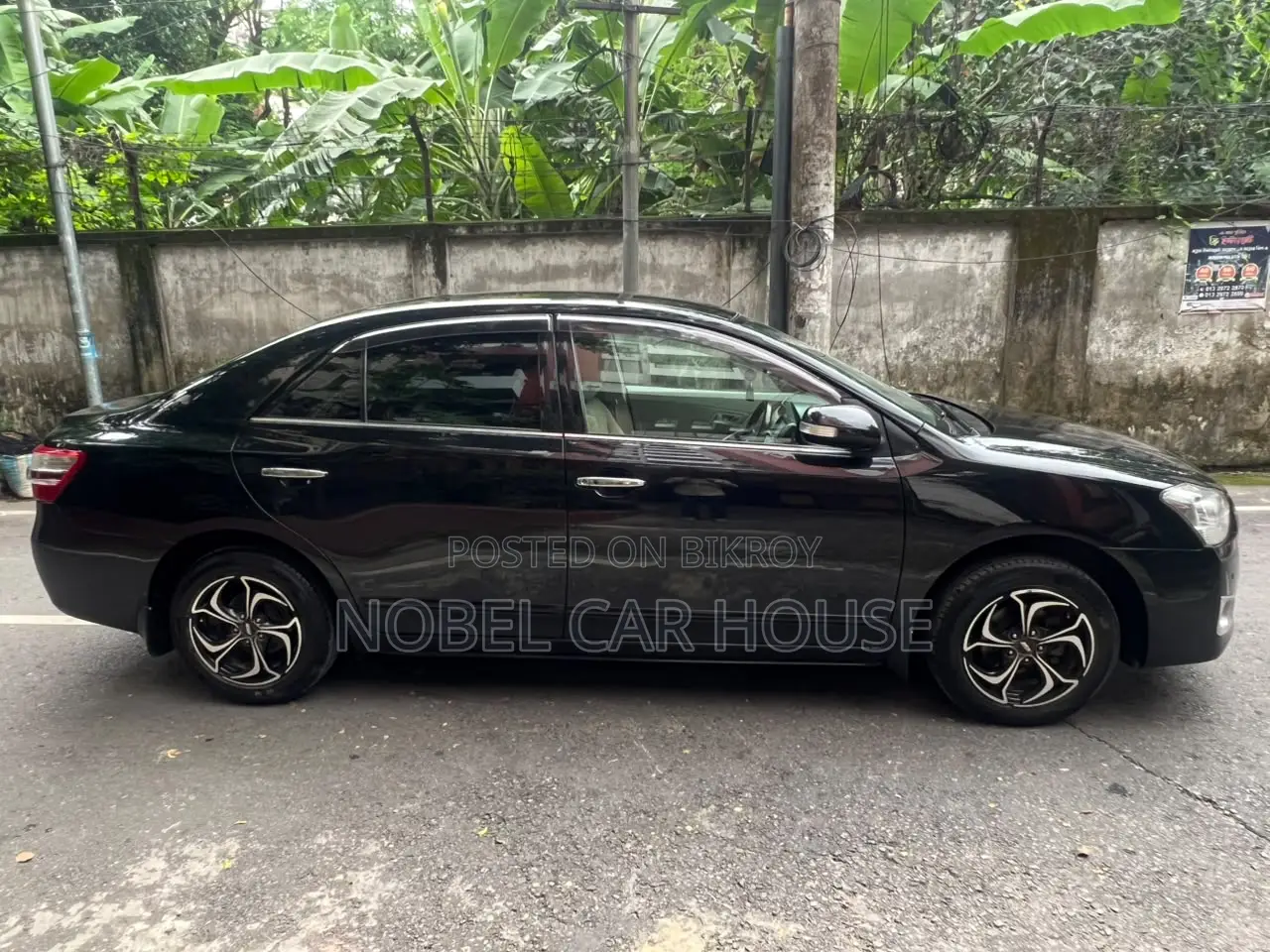 Toyota Premio 2011 Black