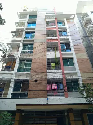 Big House for Sale in I Block Bashundhara