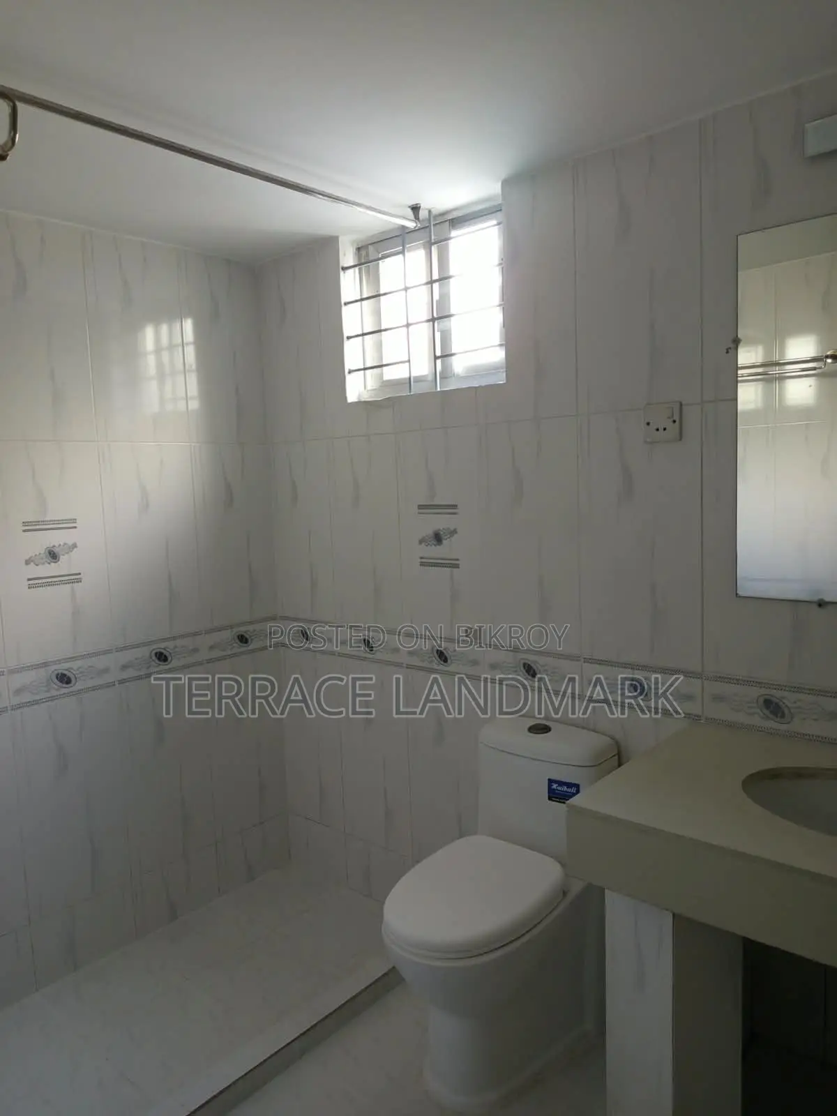 Big House for Sale in I Block Bashundhara