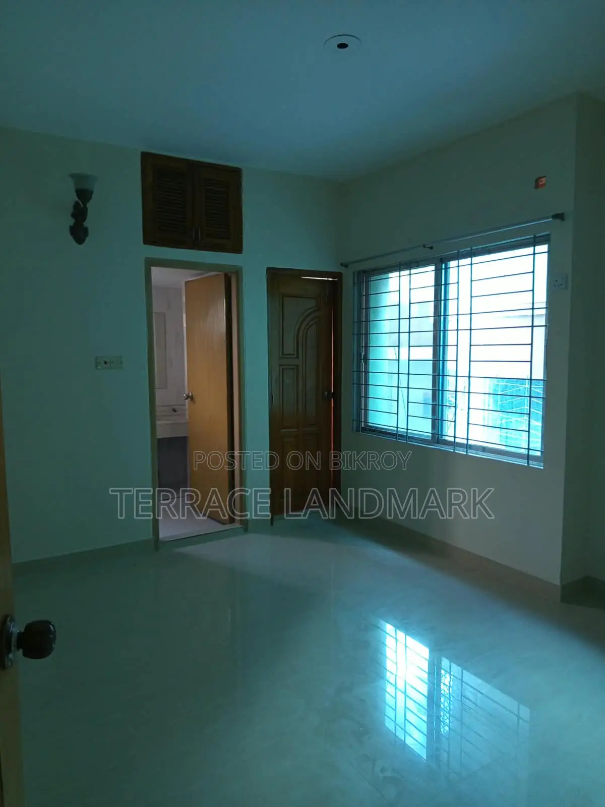 Big House for Sale in I Block Bashundhara