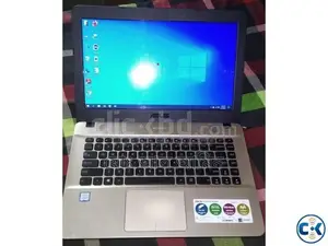 Laptop ASUS VivoBook X540SA 8GB Intel Core I3 HDD 128GB