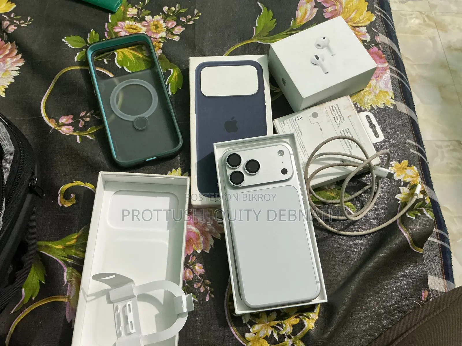 New Apple iPhone 17 Pro Max 256 GB White