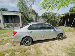 Toyota Axio 1.5 X 2WD 2012 Silver