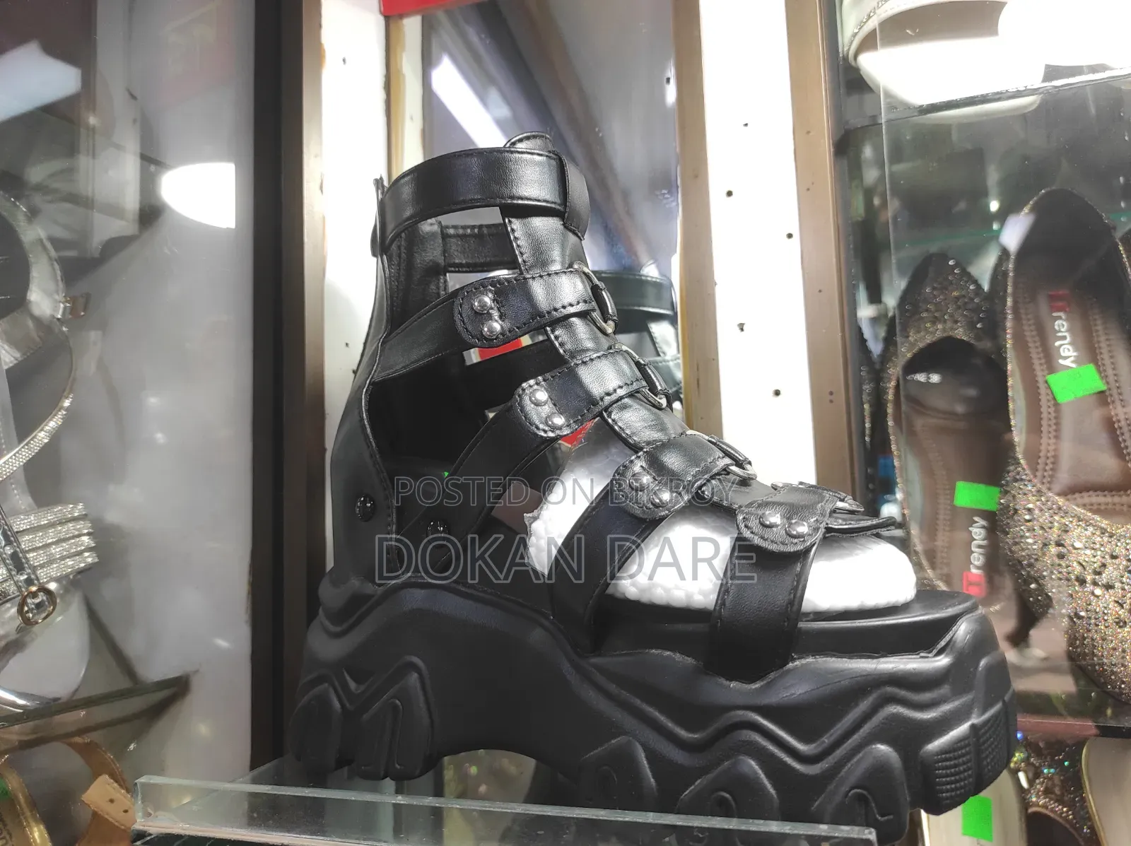 Wakar Shoes