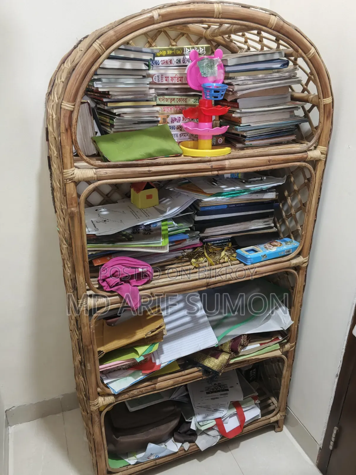 দোলনা খাট বইয়ের রেক