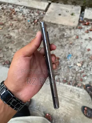 Sharp Aquos R6 128 GB Blue