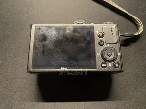 Nikon Coolpix P330 (Read Description)
