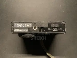 Nikon Coolpix P330 (Read Description)