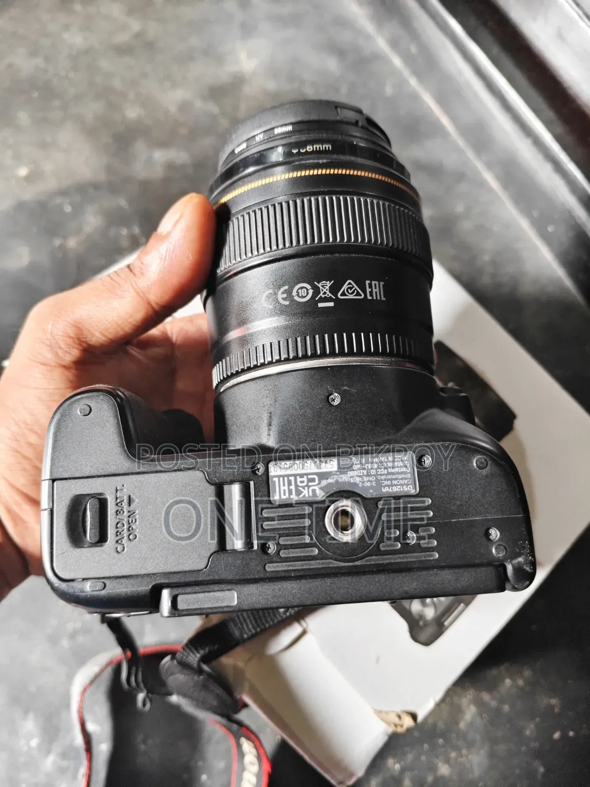 250D Body With 85mm Prime Lens Memory Battery Others Accessories