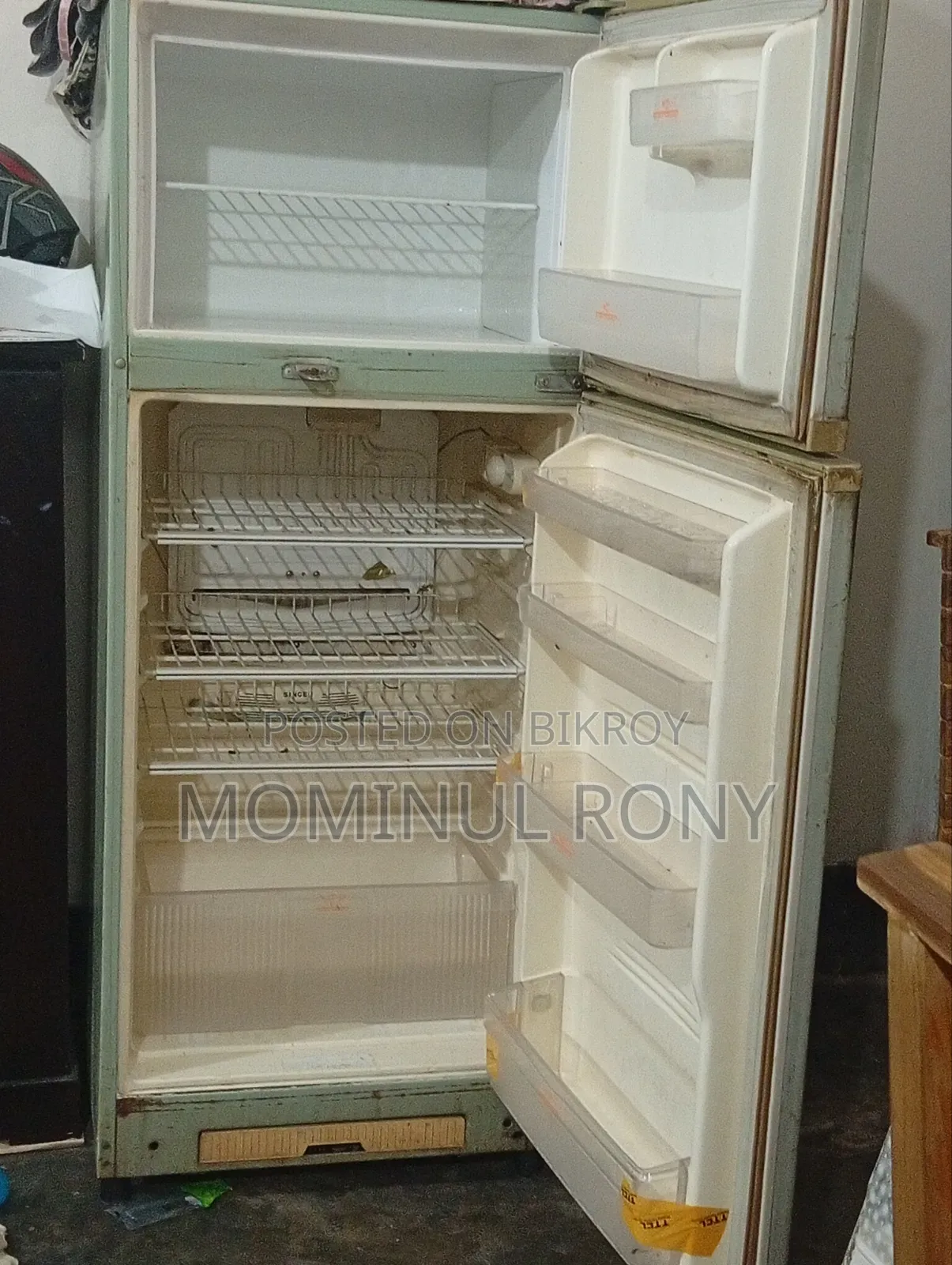 Refrigerator