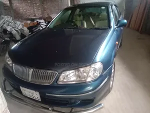 Nissan Sunny 2001 Blue