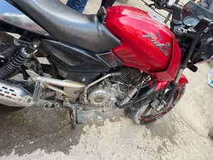 Bajaj Pulsar 150 2012 Red
