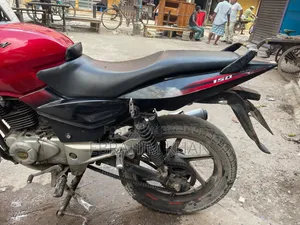 Bajaj Pulsar 150 2012 Red