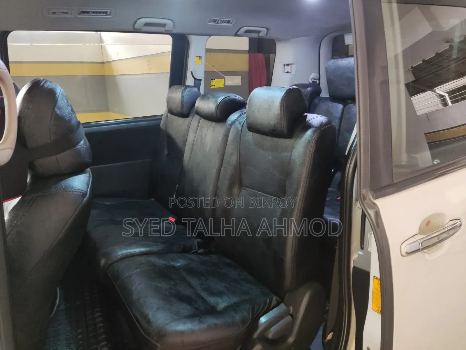 Toyota Noah 2.0 158hp AWD (8 Seater) 2013 Pearl