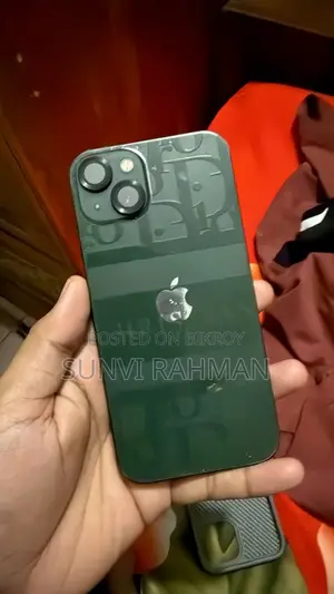 Apple iPhone 13 128 GB Green
