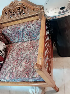 দুই আসনের কাঠের সোফা / Loveseat