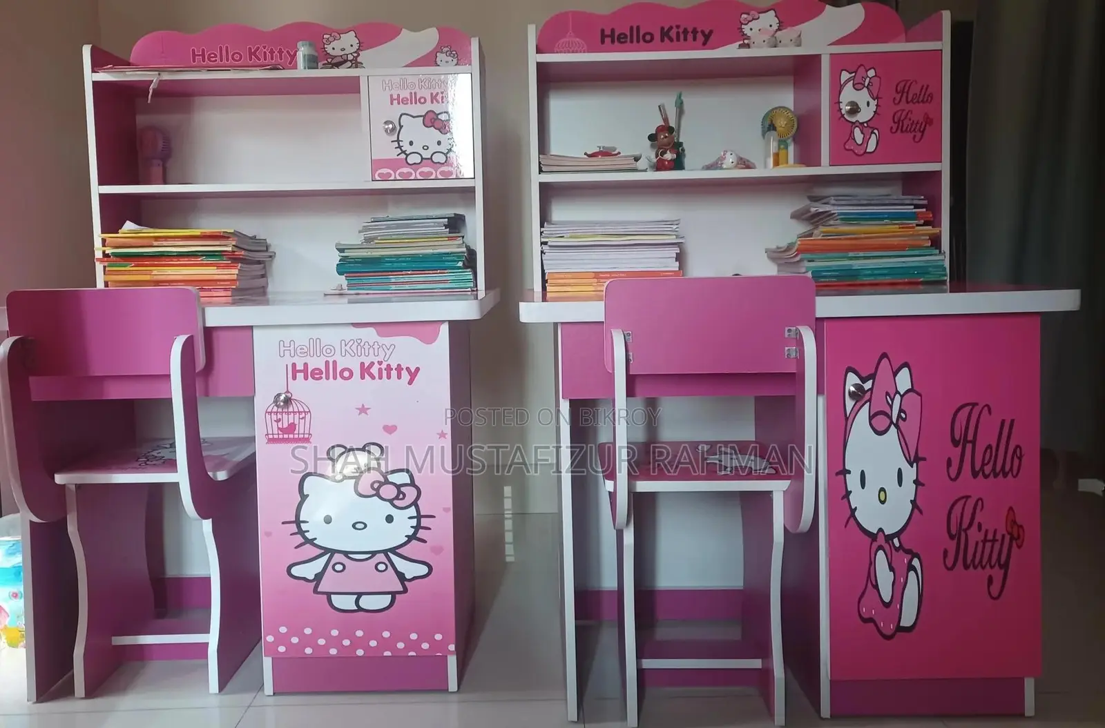 Hello Kitty Reading Table for Sale!