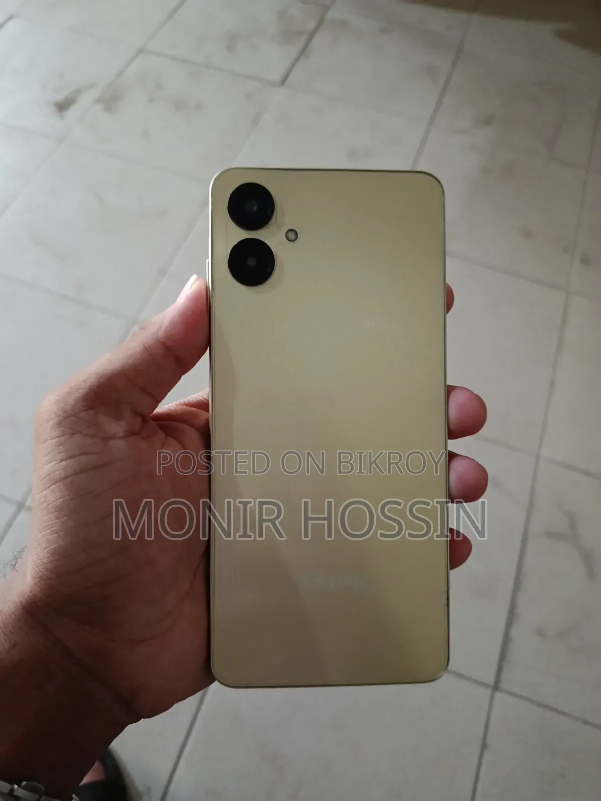 New Samsung Galaxy A06 64 GB Gold
