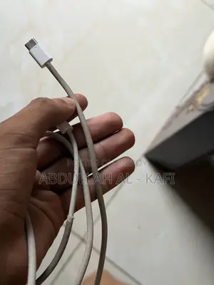Anker Zolo 30W Adapter and Apple Orginal Type-C Cable.