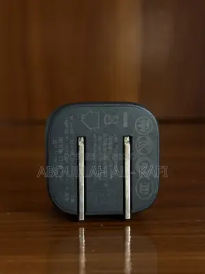 Anker Zolo 30W Adapter and Apple Orginal Type-C Cable.