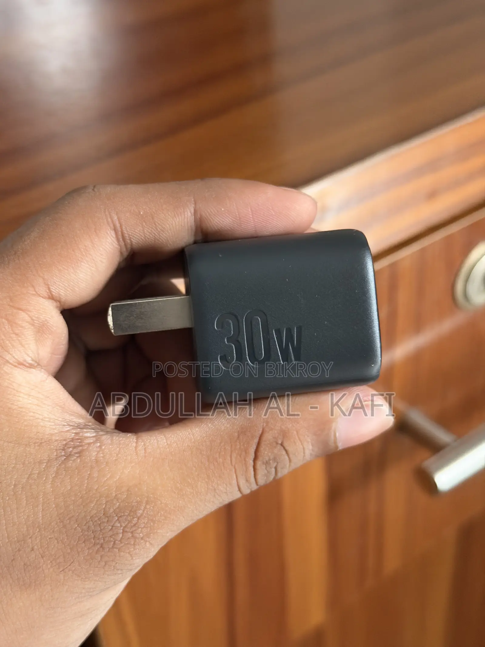 Anker Zolo 30W Adapter and Apple Orginal Type-C Cable.