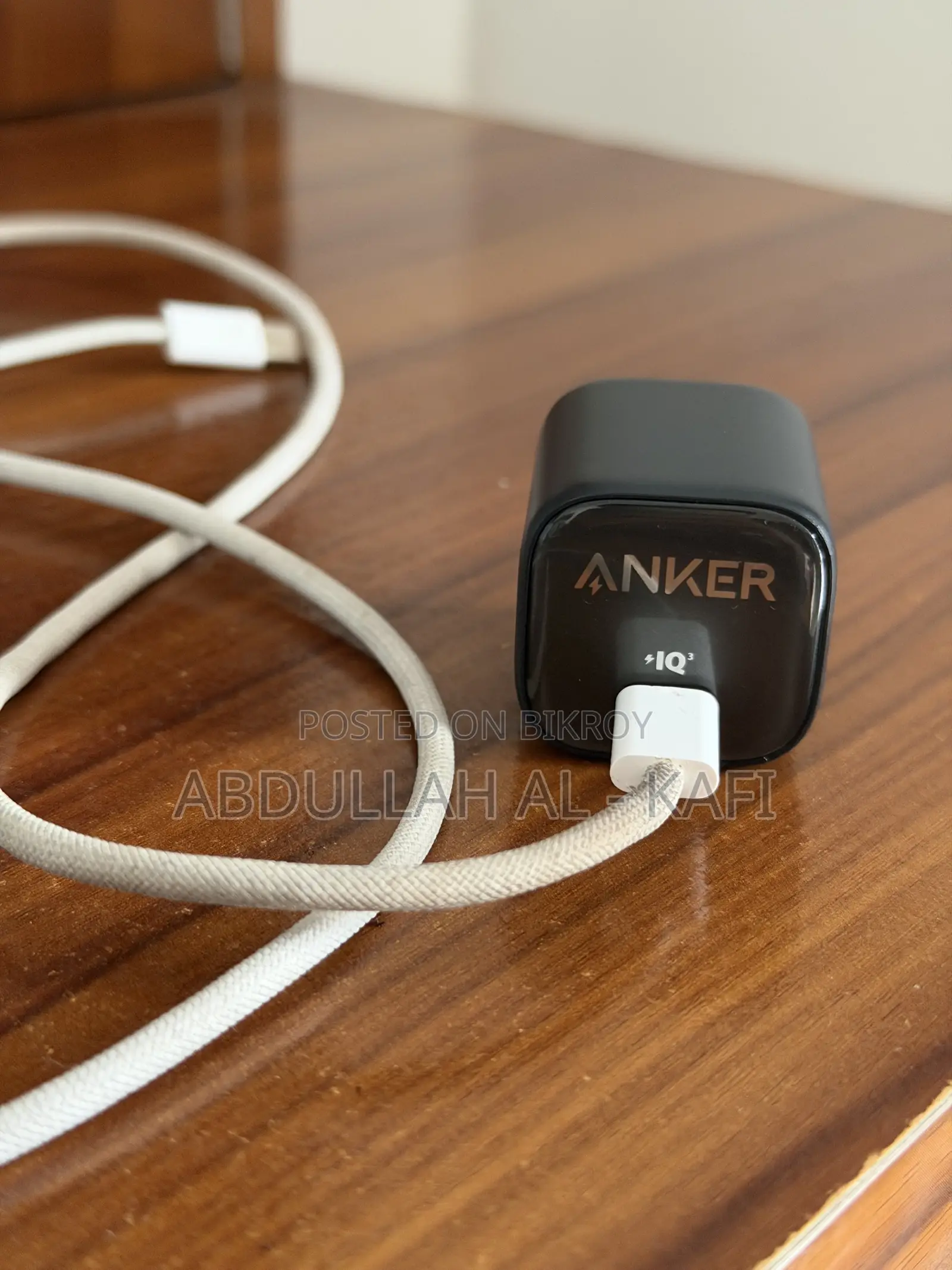Anker Zolo 30W Adapter and Apple Orginal Type-C Cable.