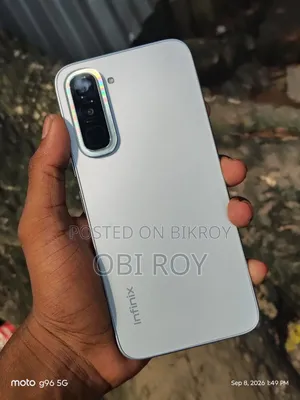 Infinix Hot 70 128 GB White