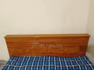 5x7 Feet Bed and One Dressing Table in Good Condition for Sale