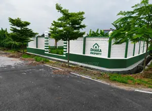 300ft Expressway 3 Katha West at Sector-13