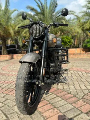 রয়াল এনফিলড ক্লাসিক ৩৫০ ২০২৫ গ্রে