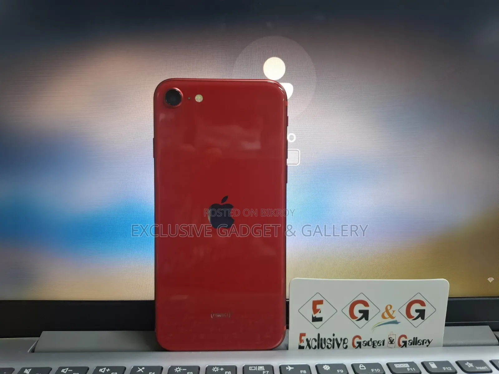 Apple iPhone SE (2022) 64 GB Red