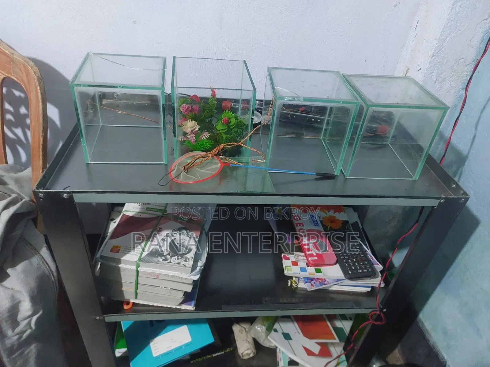 A Double Seat Shelf
