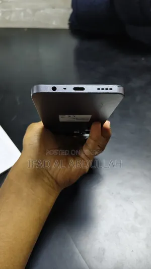 রিয়েলমি নোট ৫০ ১২৮ জিবি কালো