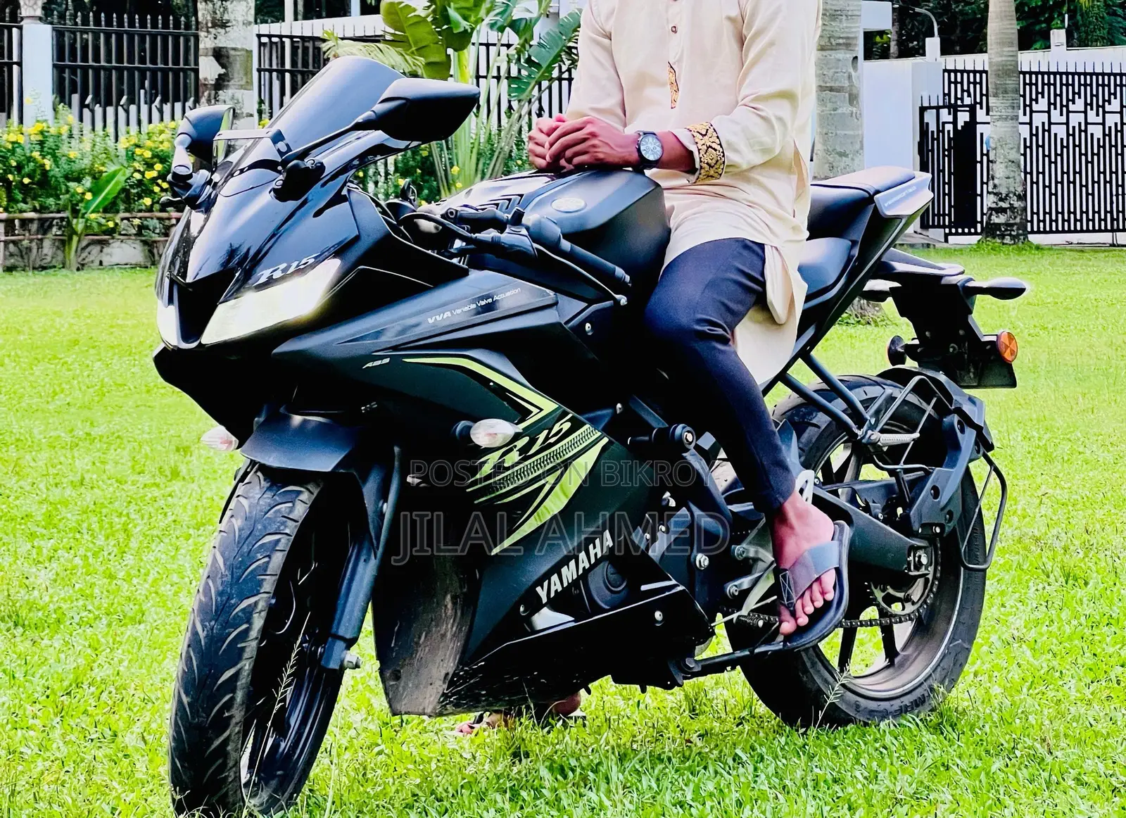 Yamaha R15 V3 2022 Black