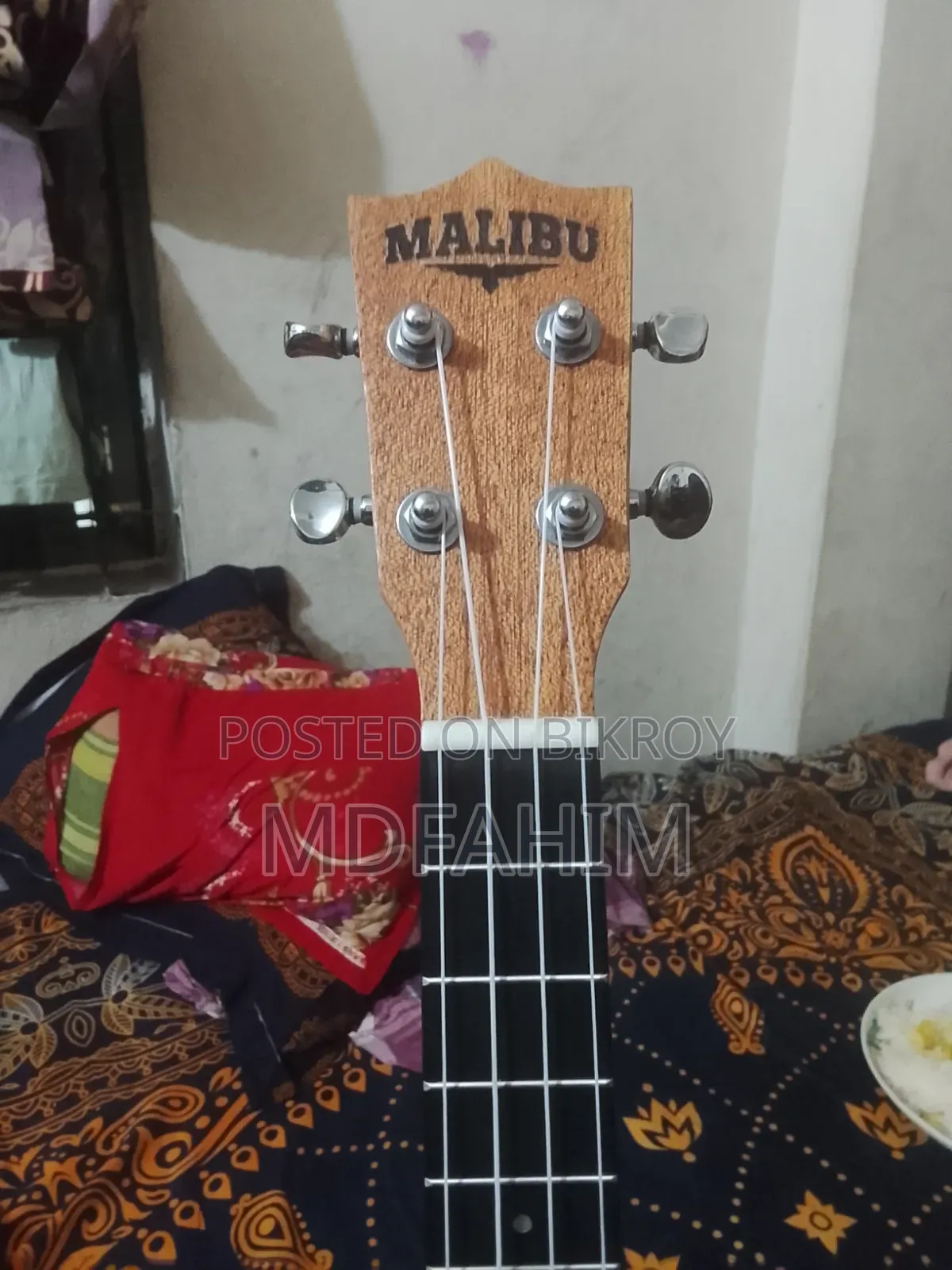 Brand New Ukulele Used Only One Month