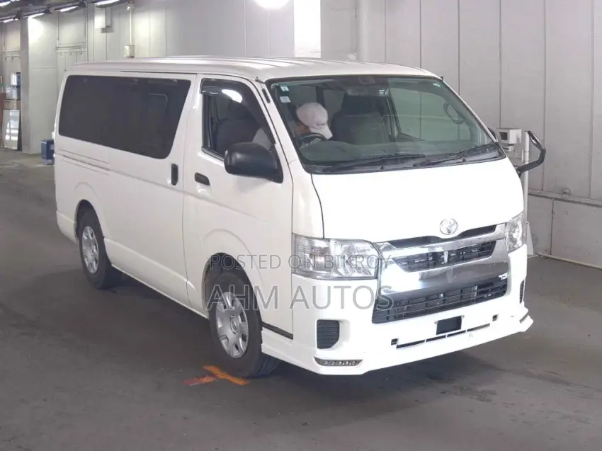 Toyota HiAce 2020 White